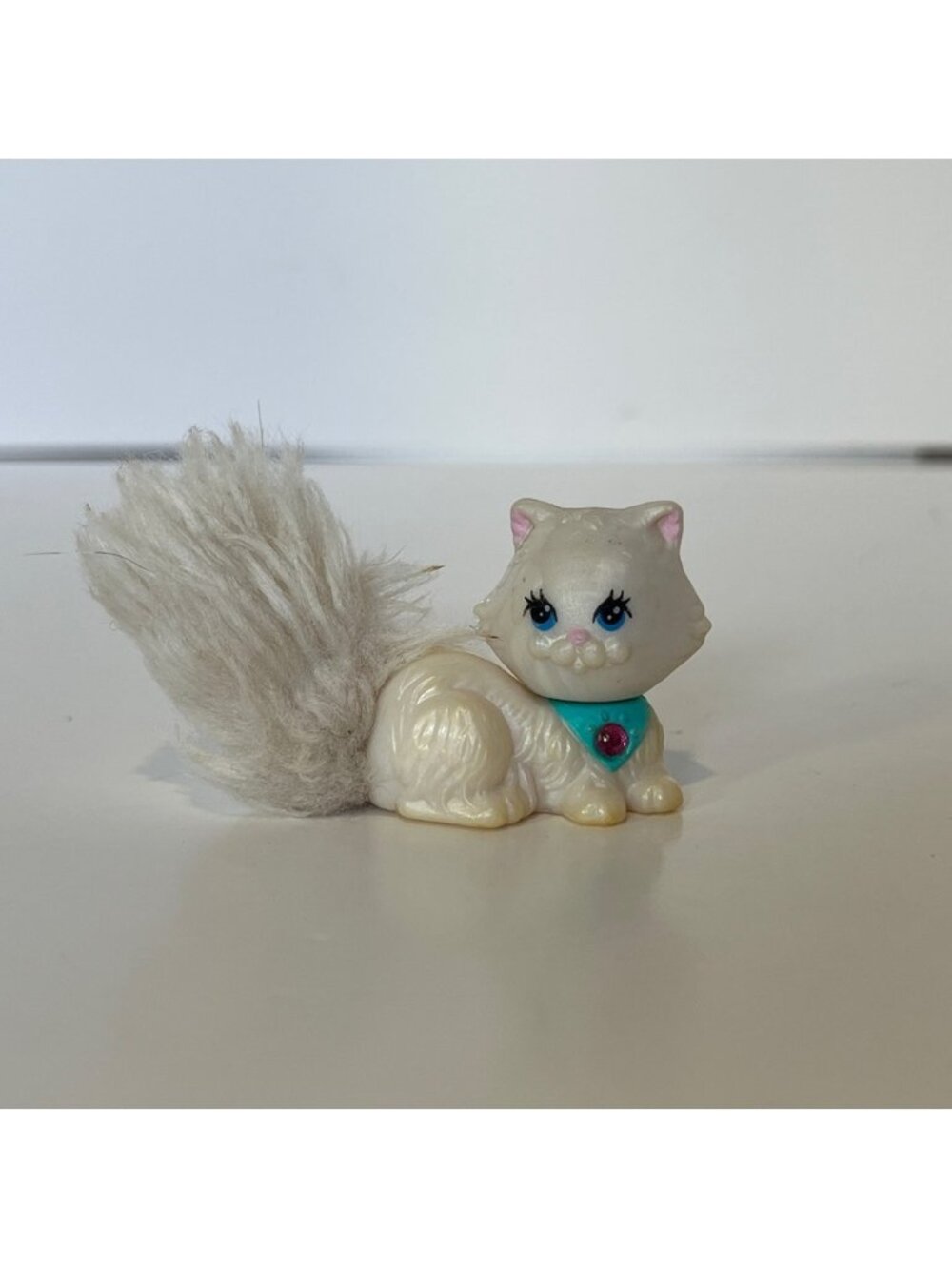 Vintage 1994 Kenner Littlest Pet Shop LPS SPARKLING Pet Persian Cat White Fluffy